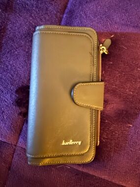 Barlerry Smokey Blue Zip Wallet